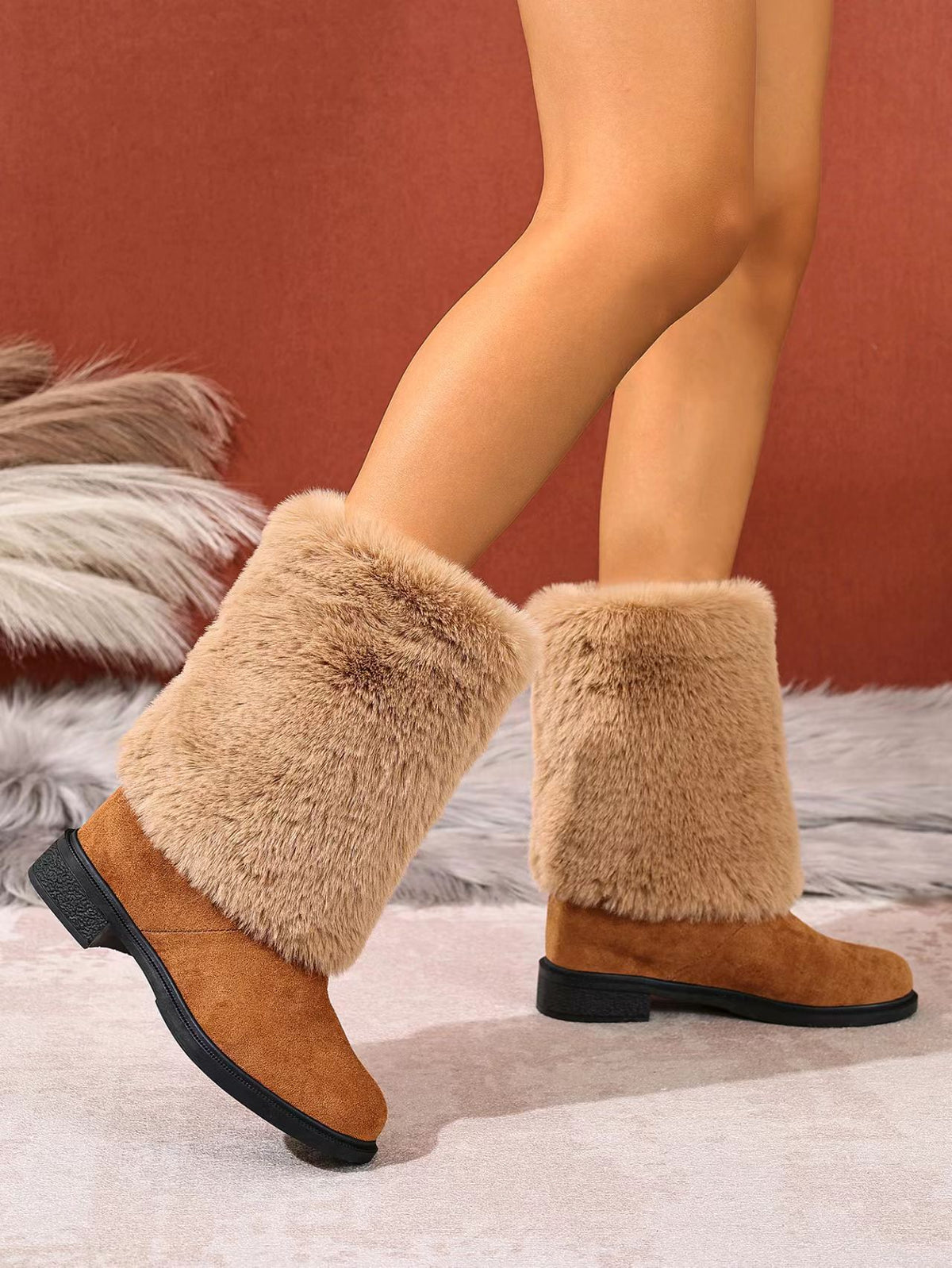 Womens Chunky Heeled Snow Boots