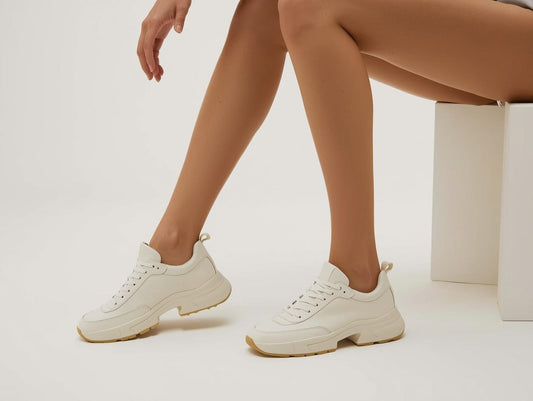 Slim Sneakers Trend 2026: Why Minimal Shoes Are Replacing Chunky Styles 