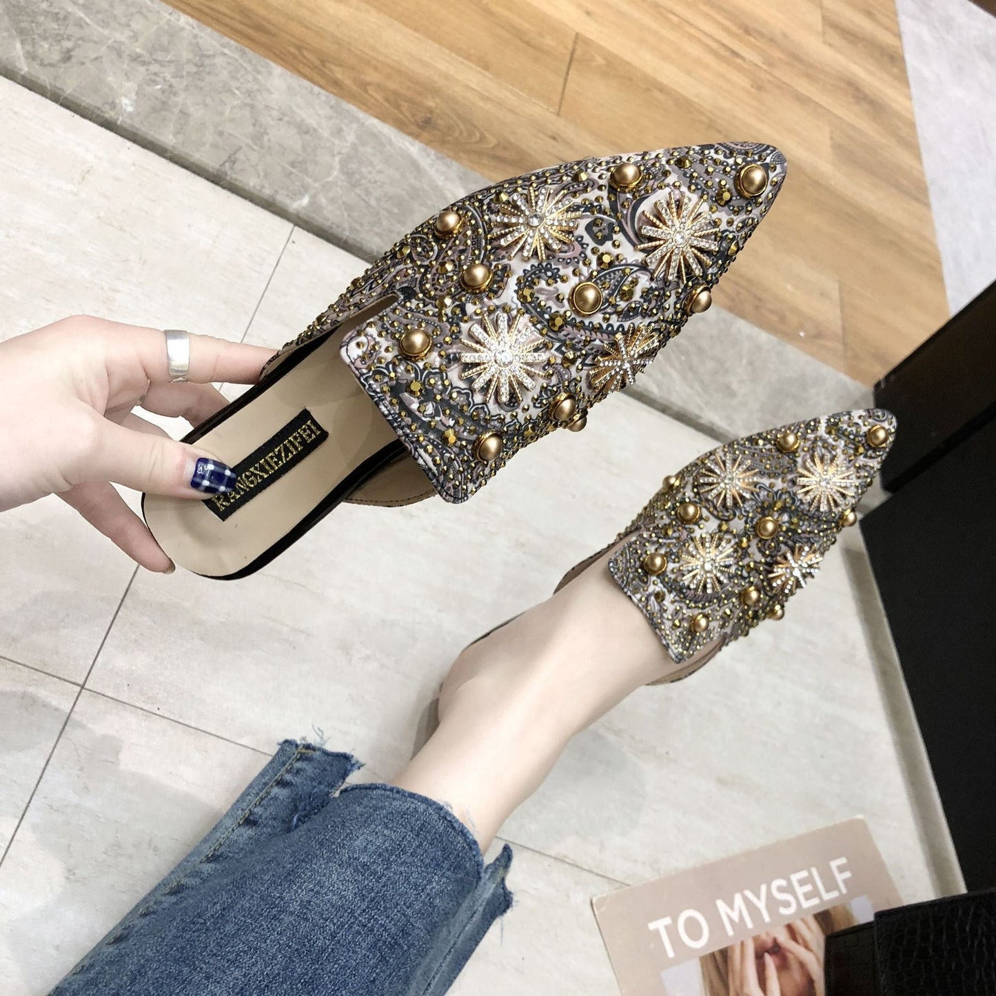 Baotou Half Slippers Women Flat Pointed Lazy Sandals And Slippers  casual slippers