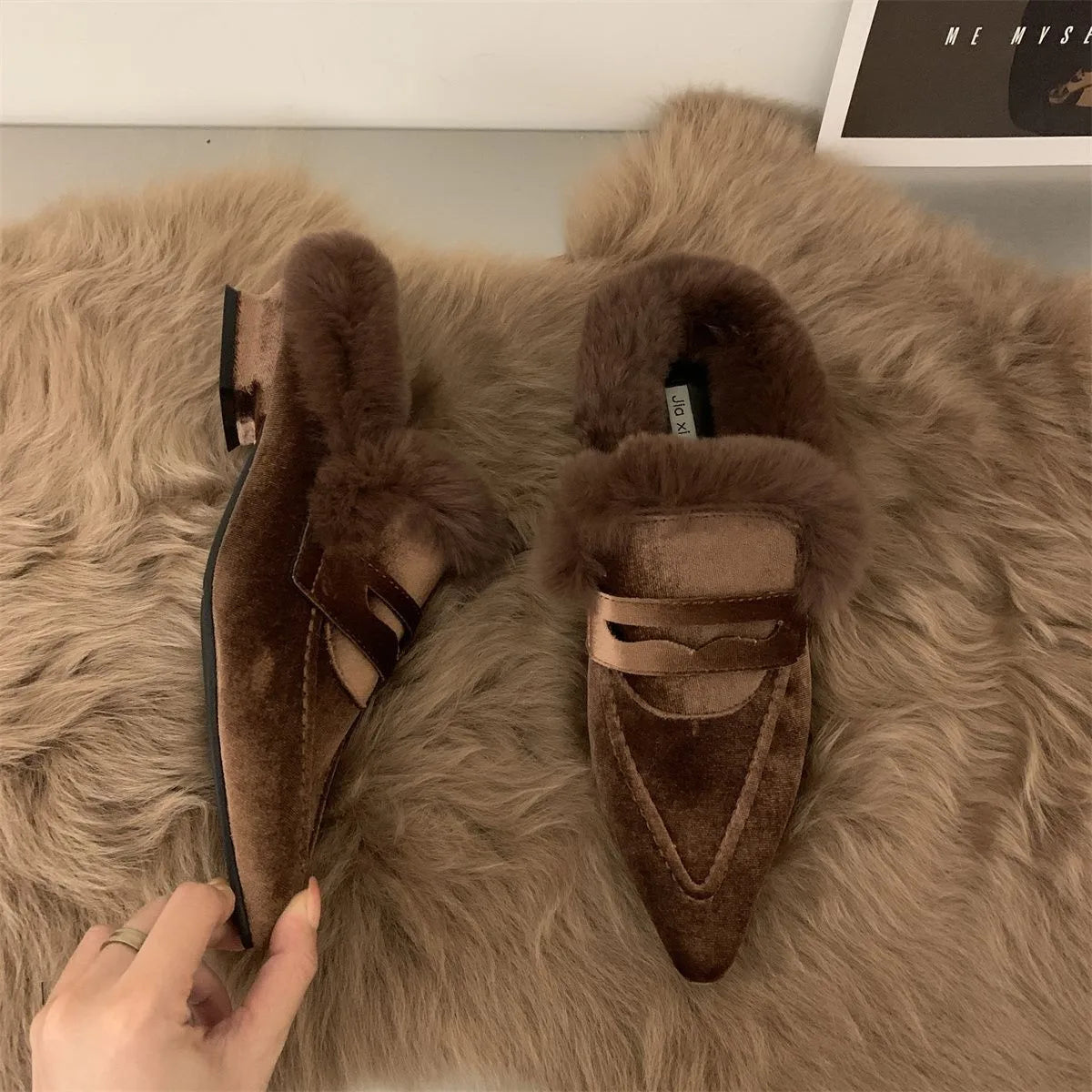 Women Thick Fur Winter Slippers Warm Shoes Slippers Platform Heels Casual Cotton  Home Slides Boots  New Plush Women Shoes  casual slippers