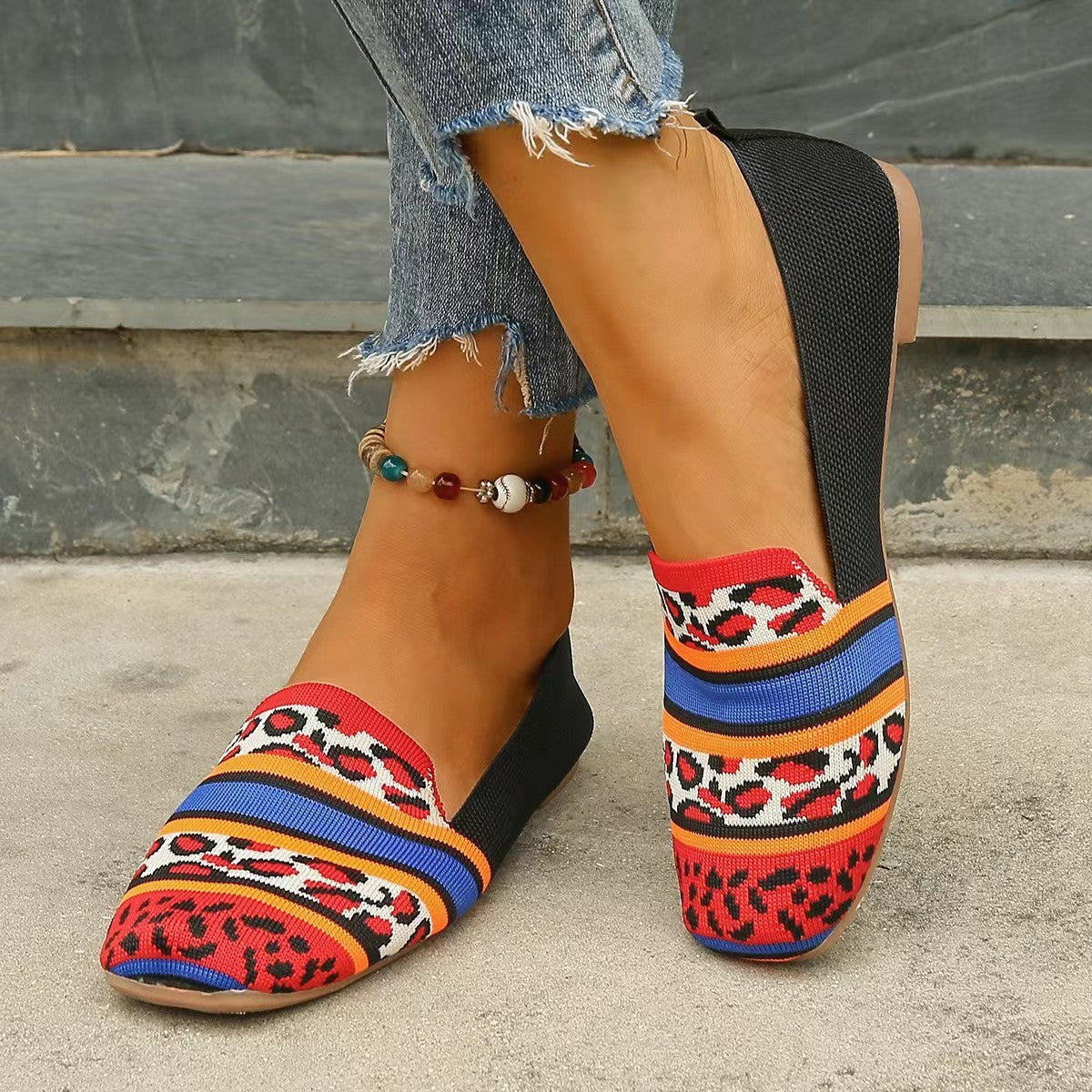 Women’s Low-Cut Square-Toe Flat Bottom Sneakers  walking shoes