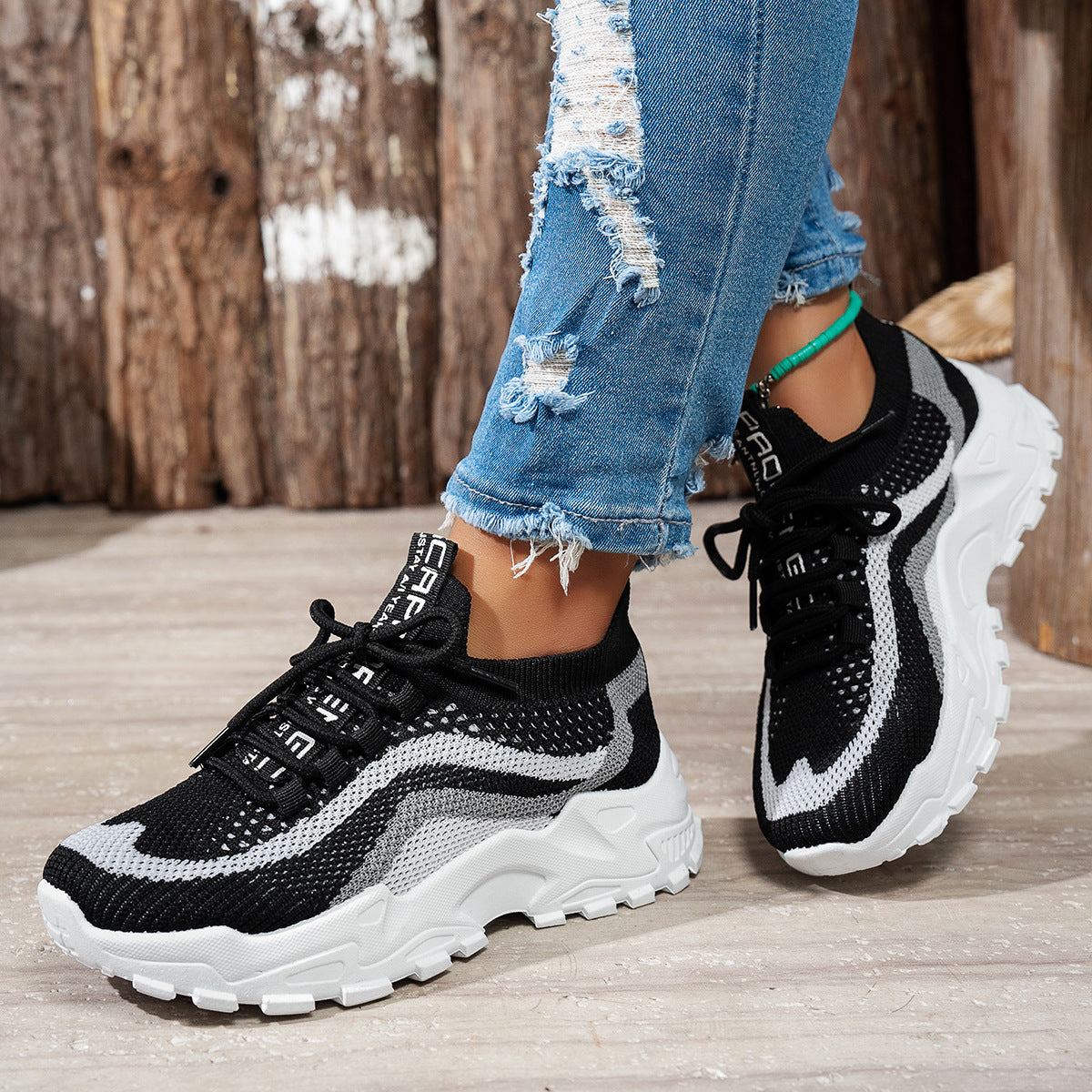 Stylish And Lightweight Soft Bottom Sports Women's Casual Shoes  walking shoes