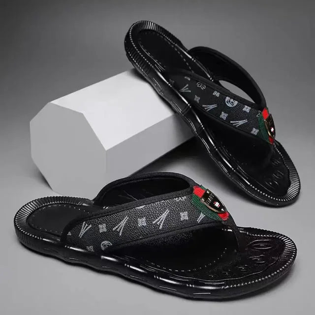 Summer Slippers Men Flip Flops Beach Sandals Non-slip Casual Flat Shoes Slippers Indoor House Shoes for Men Outdoor Slides  casual slippers