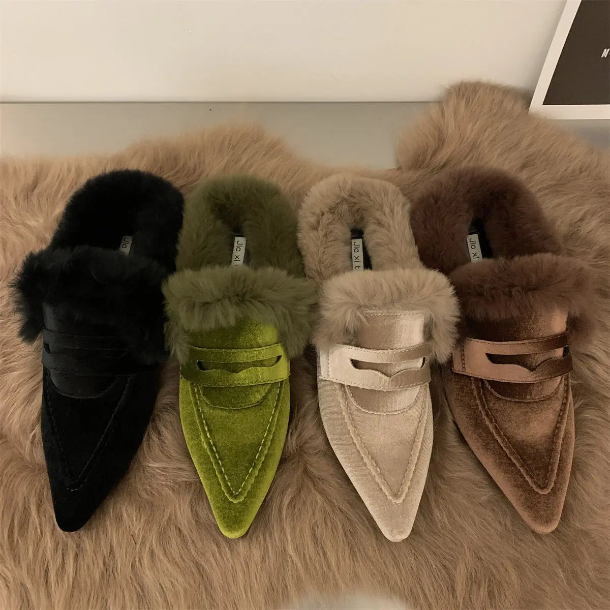 Women Thick Fur Winter Slippers Warm Shoes Slippers Platform Heels Casual Cotton  Home Slides Boots  New Plush Women Shoes  casual slippers