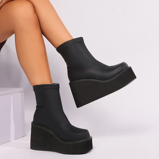 Plus Size Fashion Stocking European And American Fashion Women's Boots  Boots