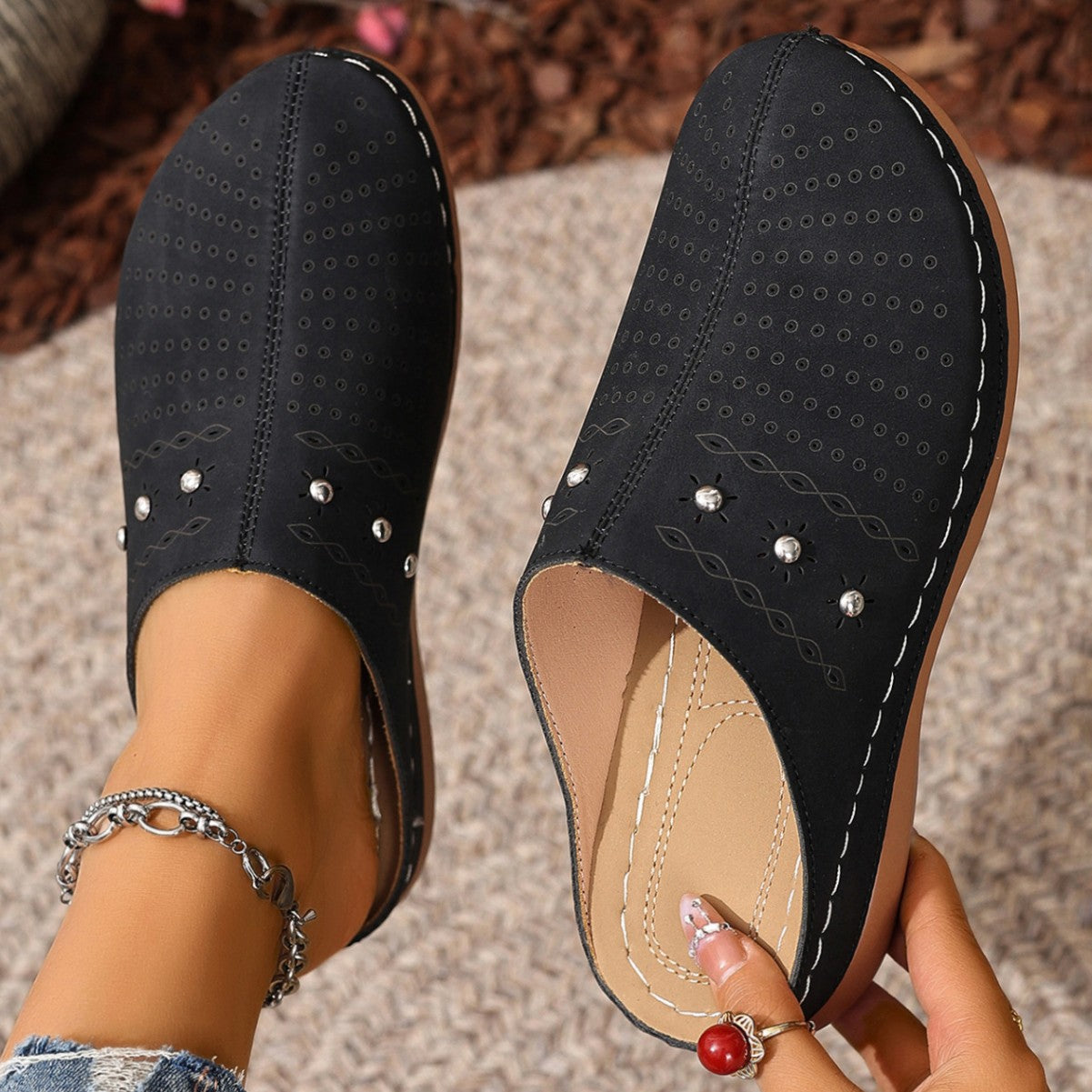 Summer New Women's Toe-covered Platform Slippers  walking shoes