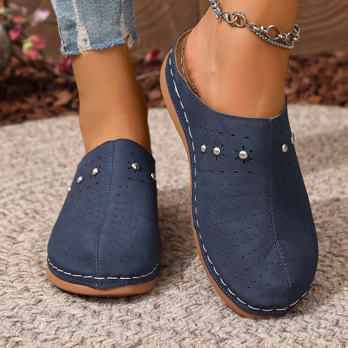 Summer New Women's Toe-covered Platform Slippers  walking shoes