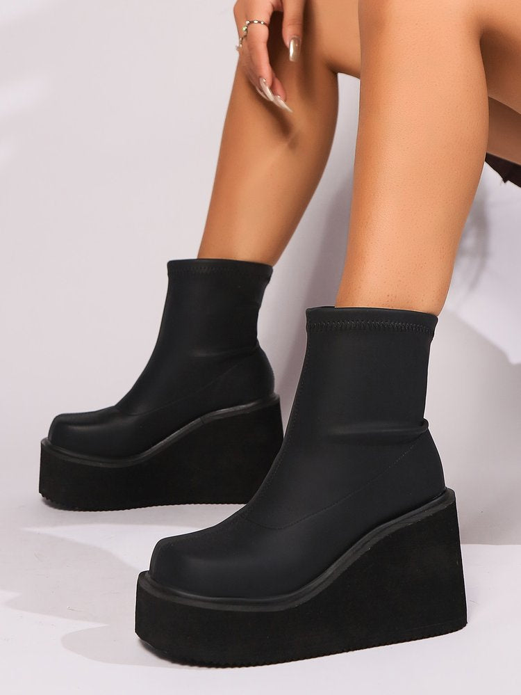 Plus Size Fashion Stocking European And American Fashion Women's Boots  Boots