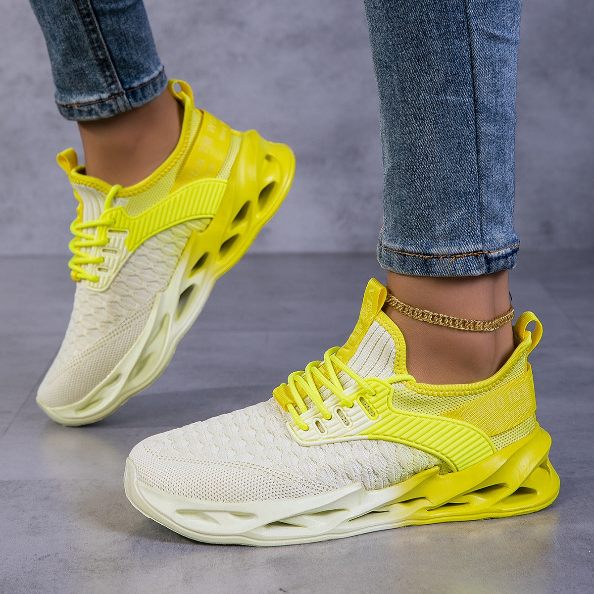 Women's Casual Sporty Outdoor Fashionable Versatile Running Shoes 